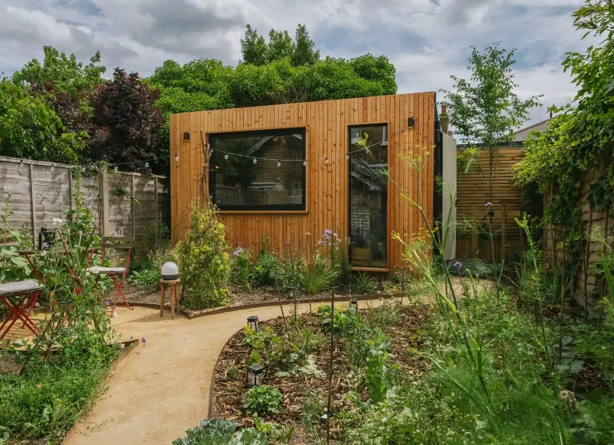 Bespoke home office larch clad 